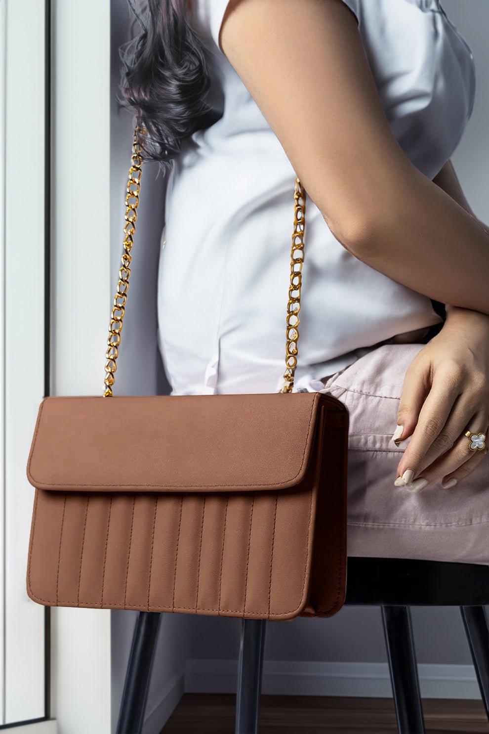 2r Shoulder Bag - Brown - Image 1